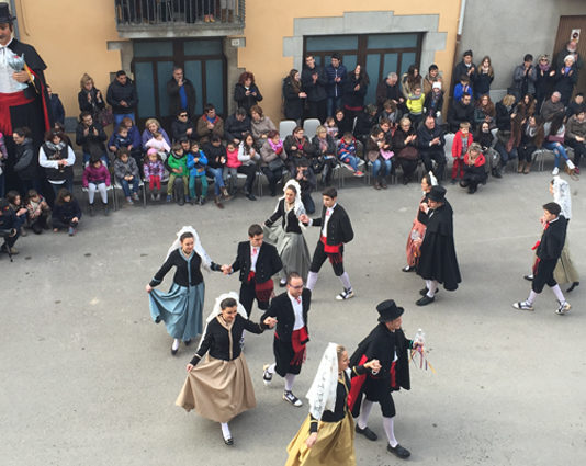 Els Estelladors i la Colla Gegantera de Prats de Lluçanès a l’Aplec Internacional de Perpinyà