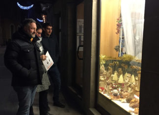 Cal Janet, Lluçanès Salut i Faura Moda guanyadors del 37è concurs d’aparadors de Nadal