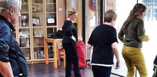 Taller de ball en línia i rutes saludables al Centre de Dia-Espai Social per a la gent gran