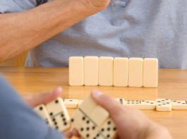 Torneig de jocs de taula intergeneracional a l’Espai Social per a la gent gran