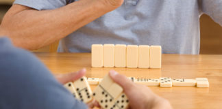 Torneig de jocs de taula intergeneracional a l’Espai Social per a la gent gran