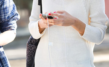 S’estén la fibra òptica entre dues de les antenes principals a Prats de Lluçanès