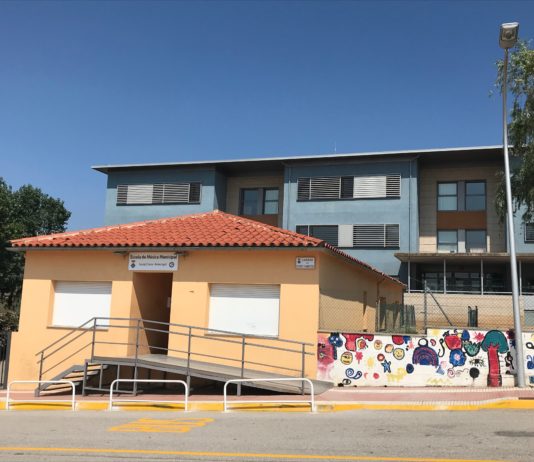 Som Energia, dota de subministrament elèctric a l’Escola Lluçanès, l’Institut i l’Escola de Música de Prats