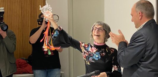 La pregonera Roser Reixach reivindica el paper de la dona en la història