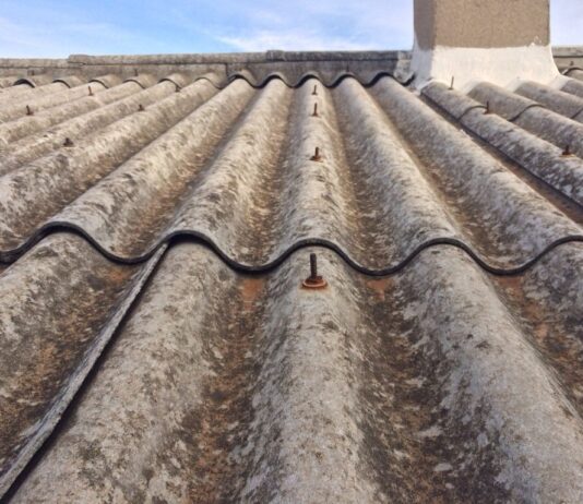 Ja es poden sol·licitar els ajuts per a la retirada de materials d’aïllament i de la construcció que continguin amiant