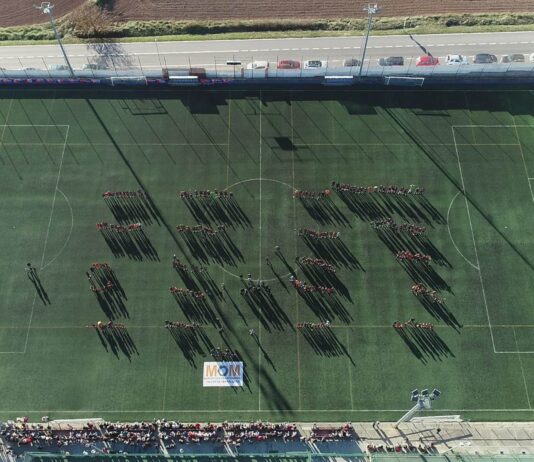 Una gespa artificial lliure de microplàstics convertirà el camp de futbol de Prats de Lluçanès en un equipament pioner en sostenibilitat