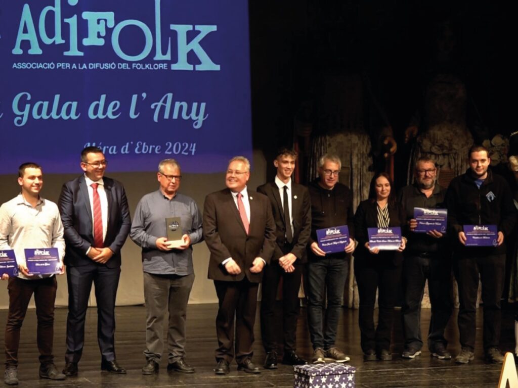 Els Bastoners Estelladors de Prats, reconeguts com a grup de l’any per Adifolk