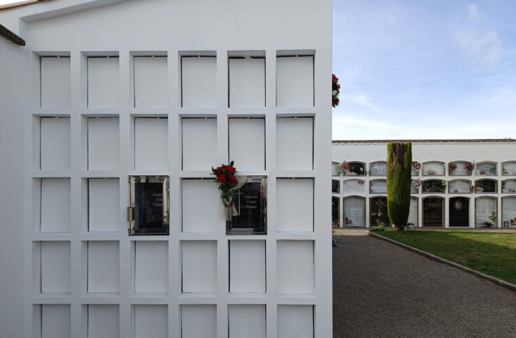 Es construeixen una trentena de nous columbaris i s’adequa el cementiri municipal per Tots Sants