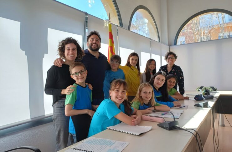 El Consell d’Infants rep la visita del regidor d’Esports en una nova sessió de treball